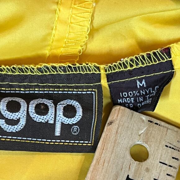 Gap Rain Gear Jacket Mens Medium Yellow Loud Vintage Pullover Pocket Stained - Picture 3 of 11